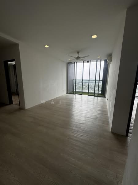 Kondominium untuk Disewa di Lakefront Residence - Wai Wai - PropertyGuru.com.my