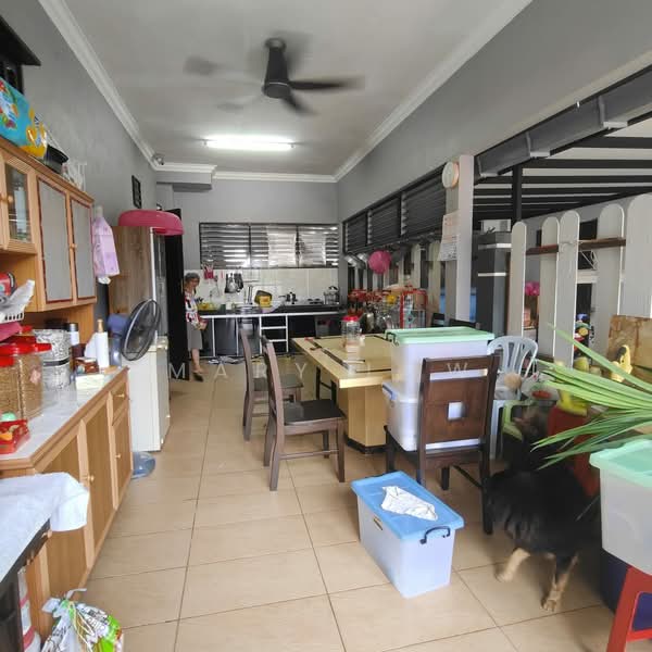 Cluster House for Sale in Taman Saujana Indah (Bukit Katil) - Mary Low - Kitchen - PropertyGuru.com.my