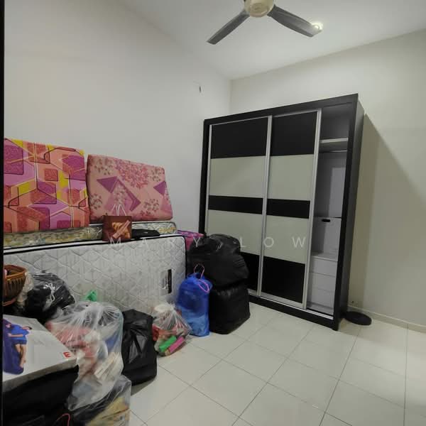 Cluster House for Sale in Taman Saujana Indah (Bukit Katil) - Mary Low - Bedroom - PropertyGuru.com.my
