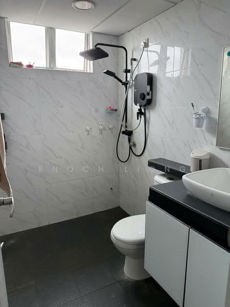Pangsapuri untuk Disewa di Pulai View - Enoch Liong - Bathroom - PropertyGuru.com.my