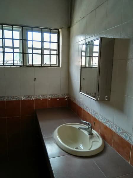 Rumah Teres 2 Tingkat untuk Dijual di Taman Wangsa Melawati (Setapak) - Marcus Chye - Bathroom - PropertyGuru.com.my