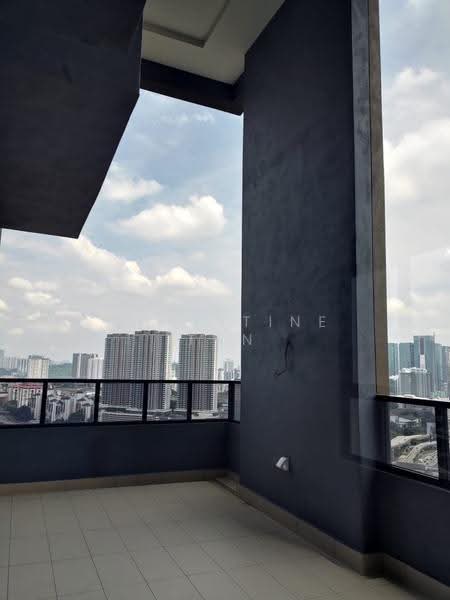 Kediaman Servis untuk Disewa di Residensi Estetik 8 (Est8) - Christine Tan - Balcony - PropertyGuru.com.my