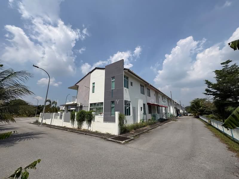 2-storey Terraced House for Sale in Banting (Selangor) - Hafiz Yaacob - Exterior - PropertyGuru.com.my