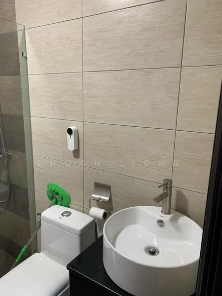 Servis Apartment untuk Dijual di Molek Regency - Enoch Liong - Bathroom - PropertyGuru.com.my