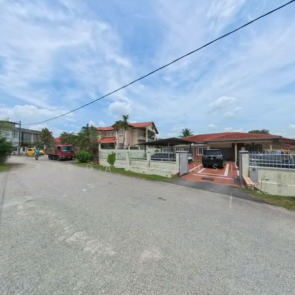Bungalow for Sale in SS3 (Petaling Jaya) - Firdaus Husin - Exterior - PropertyGuru.com.my