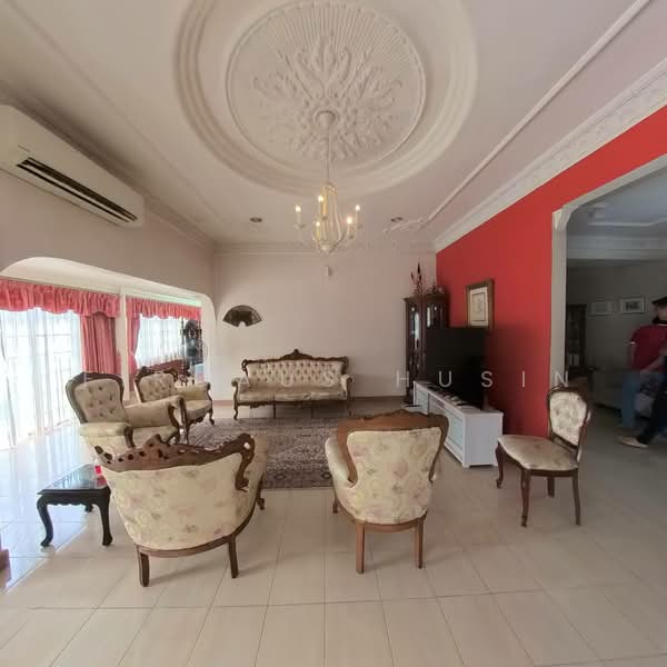 Bungalow for Sale in SS3 (Petaling Jaya) - Firdaus Husin - Living Room - PropertyGuru.com.my