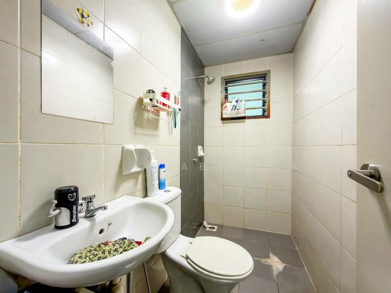 Apartment for Sale at Pangsapuri Seruling - Faisal Abu Omar - Bathroom - PropertyGuru.com.my