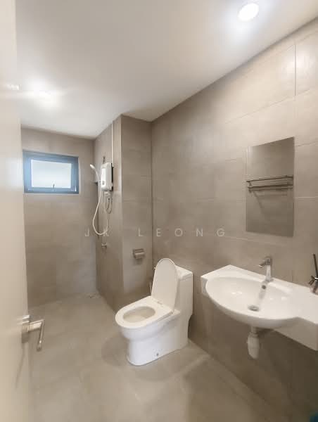 Servis Apartment untuk Disewa di Savio @ Riana Dutamas - JK Leong - Bathroom - PropertyGuru.com.my