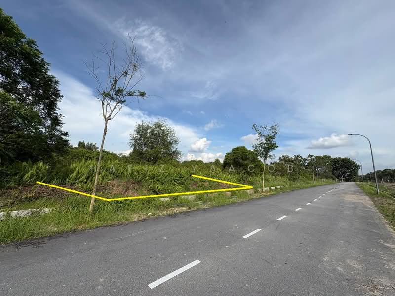 Residential Land for Sale in Bandar Mahkota Banting (Tanjong Duabelas) - Hafiz Yaacob - Exterior - PropertyGuru.com.my