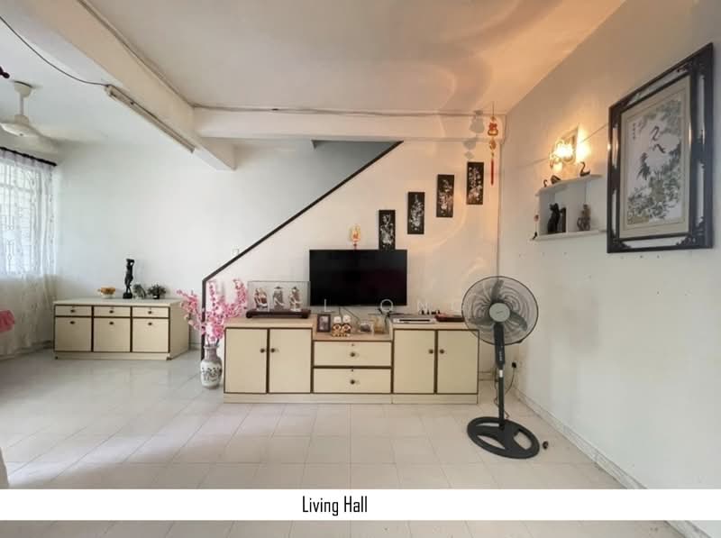 2-storey Terraced House for Sale in Taman Kolam Air (Johor Bahru) - Bill Ong - Living Room - PropertyGuru.com.my
