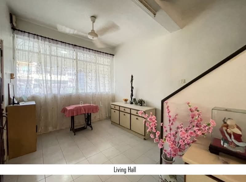 2-storey Terraced House for Sale in Taman Kolam Air (Johor Bahru) - Bill Ong - Living Room - PropertyGuru.com.my