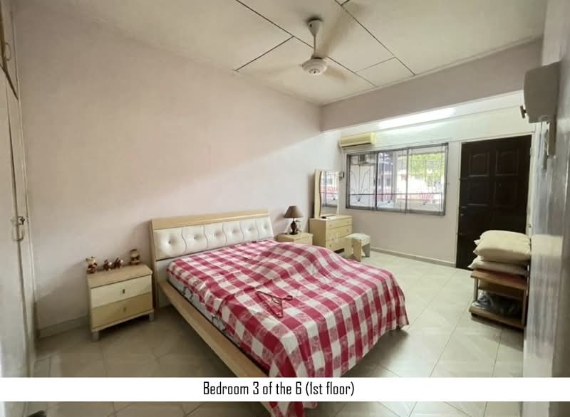 2-storey Terraced House for Sale in Taman Kolam Air (Johor Bahru) - Bill Ong - Bedroom - PropertyGuru.com.my