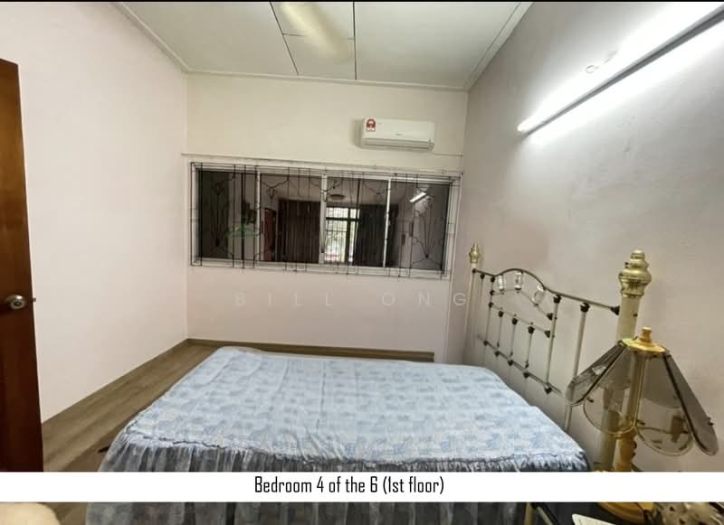 2-storey Terraced House for Sale in Taman Kolam Air (Johor Bahru) - Bill Ong - Bedroom - PropertyGuru.com.my