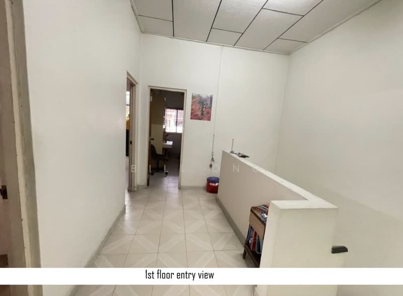 2-storey Terraced House for Sale in Taman Kolam Air (Johor Bahru) - Bill Ong - Entrance - PropertyGuru.com.my