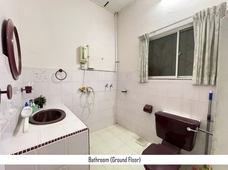 2-storey Terraced House for Sale in Taman Kolam Air (Johor Bahru) - Bill Ong - Bathroom - PropertyGuru.com.my