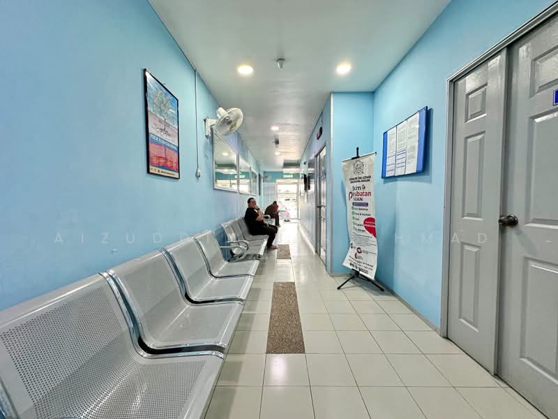 Shop for Rent in Kajang (Selangor) - Aizuddin bin Ahmad - Corridor - PropertyGuru.com.my