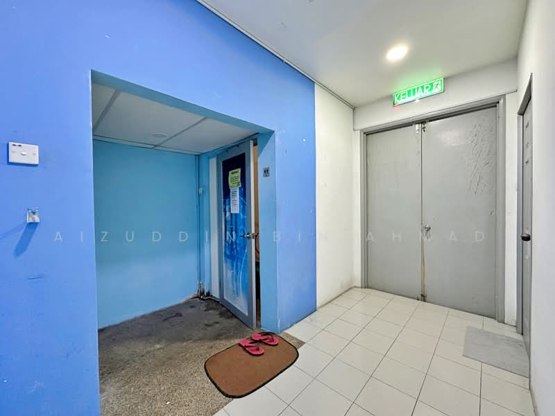 Shop for Rent in Kajang (Selangor) - Aizuddin bin Ahmad - Entrance - PropertyGuru.com.my