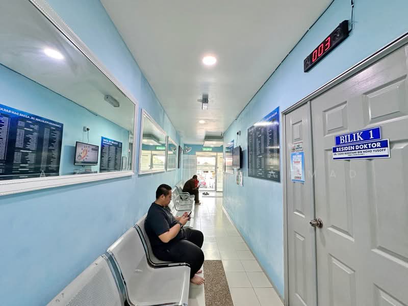 Shop for Rent in Kajang (Selangor) - Aizuddin bin Ahmad - Corridor - PropertyGuru.com.my