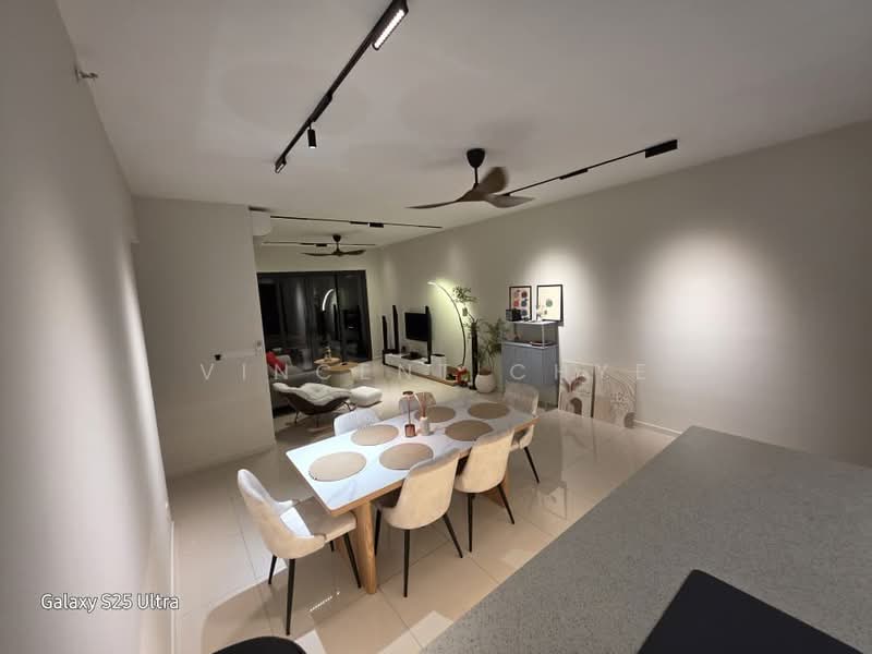 Servis Apartment untuk Disewa di Sunway Belfield - Vincent Chye - Living Room - PropertyGuru.com.my
