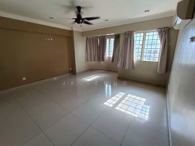 Kondominium untuk Dijual di Shang Villa - JK Leong - Living Room - PropertyGuru.com.my