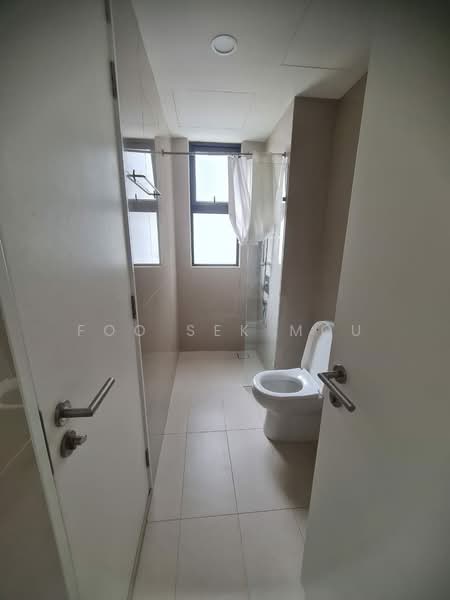 Servis Apartment untuk Disewa di Southlink - Foo Sek Mou - Bathroom - PropertyGuru.com.my