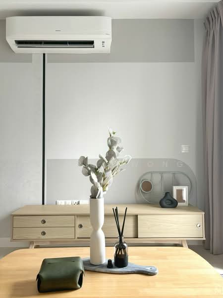 Servis Apartment untuk Disewa di The Sentral Suites - Sharon Wong - Living Room - PropertyGuru.com.my