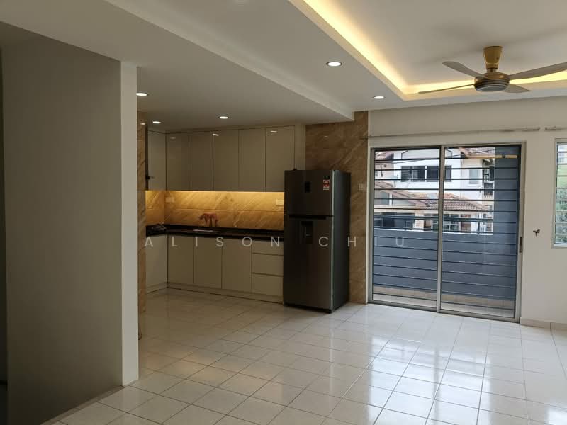 Townhouse for Rent in Batu Caves (Selangor) - Alison Chiu - Kitchen - PropertyGuru.com.my