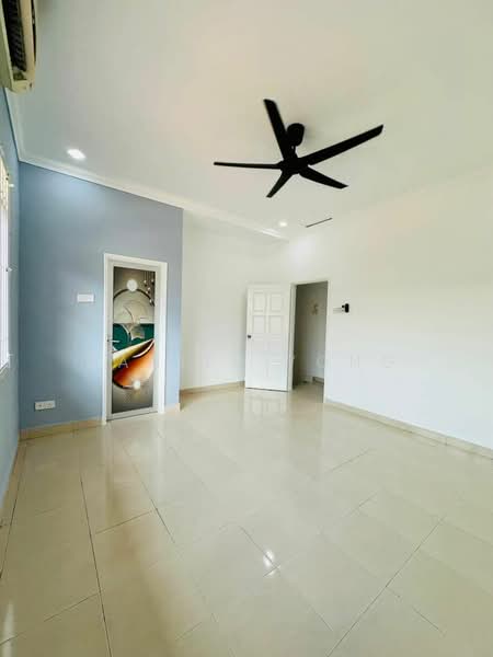 2-storey Terraced House for Sale in Taman Dato Onn (Johor Bahru) - Daniel Yong - Living Room - PropertyGuru.com.my