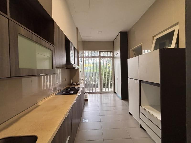 Zero-Lot Bungalow for Rent in Cyber 1 (Cyberjaya) - Mu'izz Halim - Kitchen - PropertyGuru.com.my