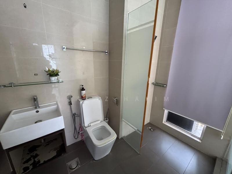 Zero-Lot Bungalow for Rent in Cyber 1 (Cyberjaya) - Mu'izz Halim - Bathroom - PropertyGuru.com.my