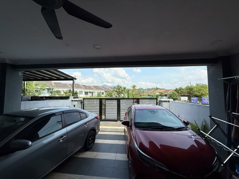 Rumah Teres 2 Tingkat untuk Dijual di Taman Sri Putri (Kulai) - Daniel Yong - Exterior - PropertyGuru.com.my