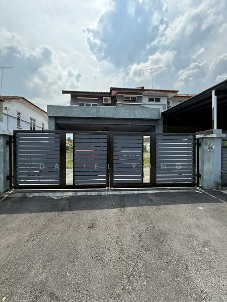 Rumah Teres 2 Tingkat untuk Dijual di Taman Sri Putri (Kulai) - Daniel Yong - Exterior - PropertyGuru.com.my