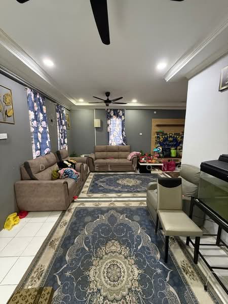 Rumah Teres 2 Tingkat untuk Dijual di Taman Sri Putri (Kulai) - Daniel Yong - Living Room - PropertyGuru.com.my