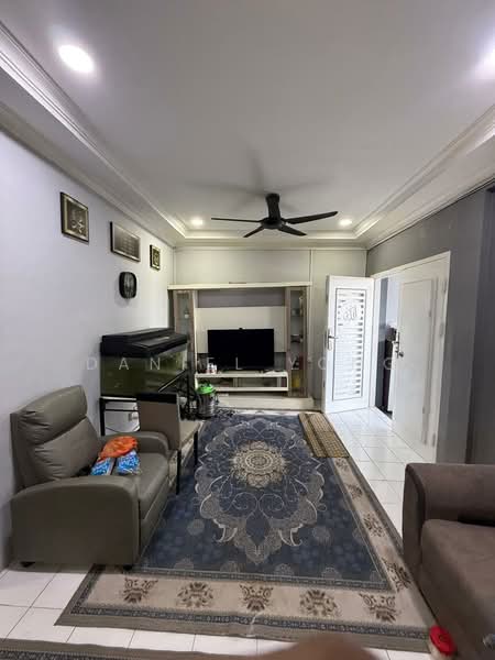 Rumah Teres 2 Tingkat untuk Dijual di Taman Sri Putri (Kulai) - Daniel Yong - Living Room - PropertyGuru.com.my