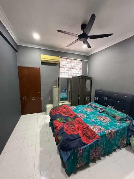 Rumah Teres 2 Tingkat untuk Dijual di Taman Sri Putri (Kulai) - Daniel Yong - Bedroom - PropertyGuru.com.my