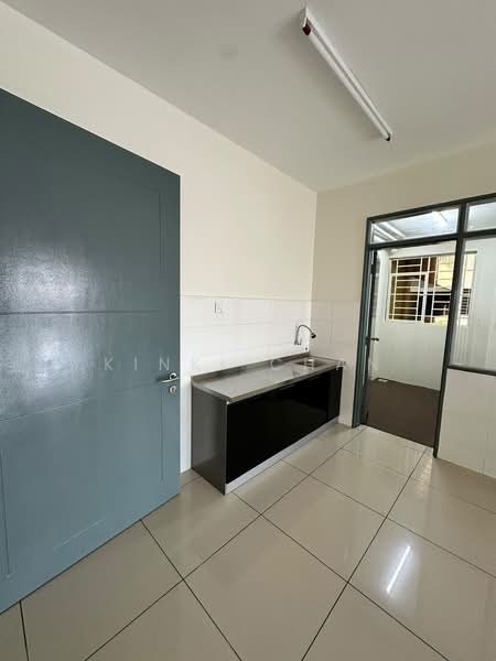 Kondominium untuk Disewa di Platinum Lake PV 20 - KINKI CHAN - Kitchen - PropertyGuru.com.my