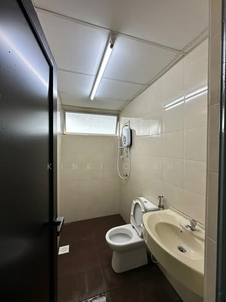 Kondominium untuk Disewa di Platinum Lake PV 20 - KINKI CHAN - Bathroom - PropertyGuru.com.my