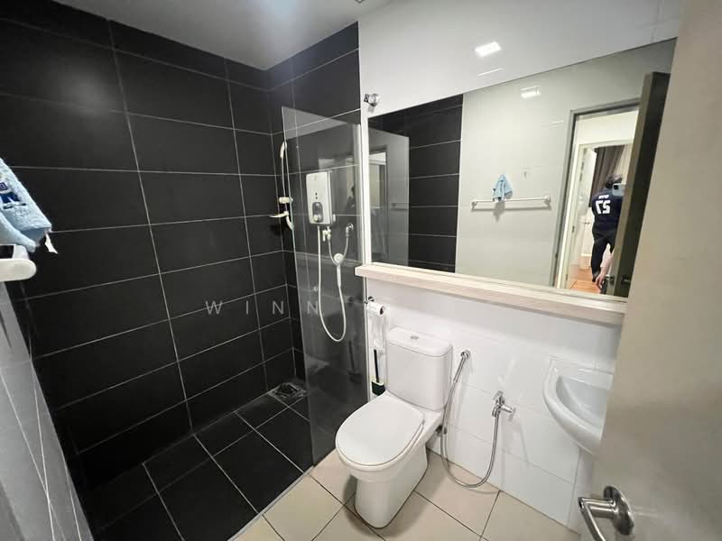 Service Residence for Rent at Utropolis Suites 2 - Winnie Lee - Bathroom - PropertyGuru.com.my