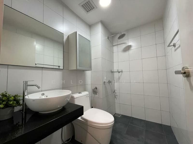 Servis Apartment untuk Disewa di Chambers - Chloe Shum - Bathroom - PropertyGuru.com.my