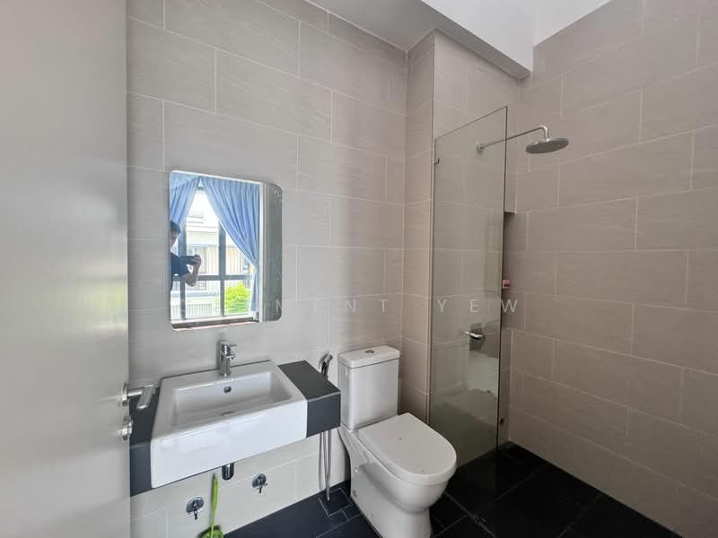 Rumah Berkembar untuk Disewa di Setia Alam (Selangor) - Clement Yew - Bathroom - PropertyGuru.com.my