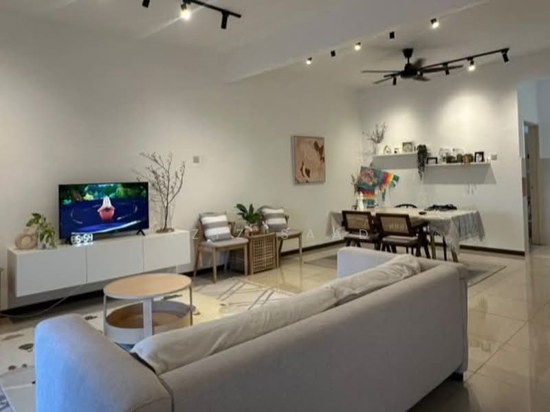 Terraced House for Sale in Sungai Buloh (Selangor) - Aziz Saad - Living Room - PropertyGuru.com.my