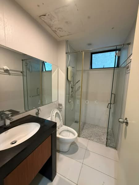 Pangsapuri untuk Disewa di Impiana - Jin Teok - Bathroom - PropertyGuru.com.my