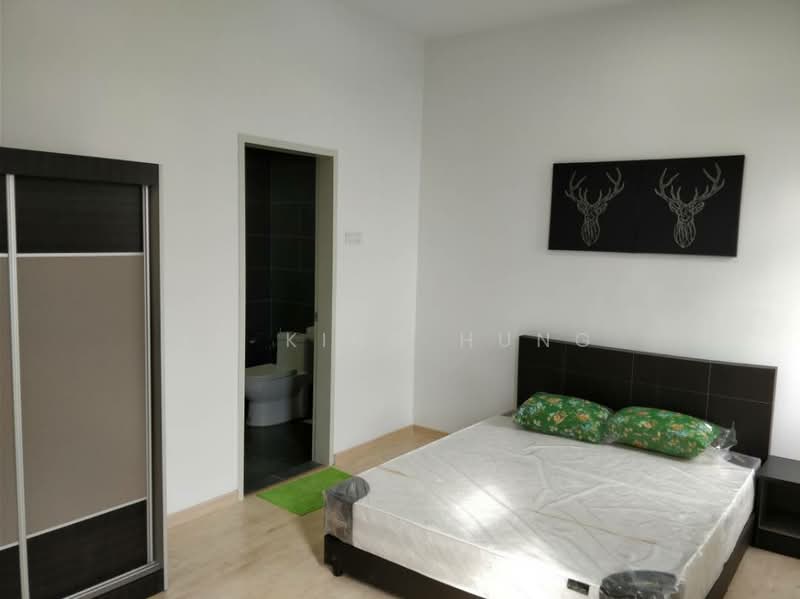 Kondominium untuk Disewa di Parkhill Residence - Lu King Hung - Bedroom - PropertyGuru.com.my