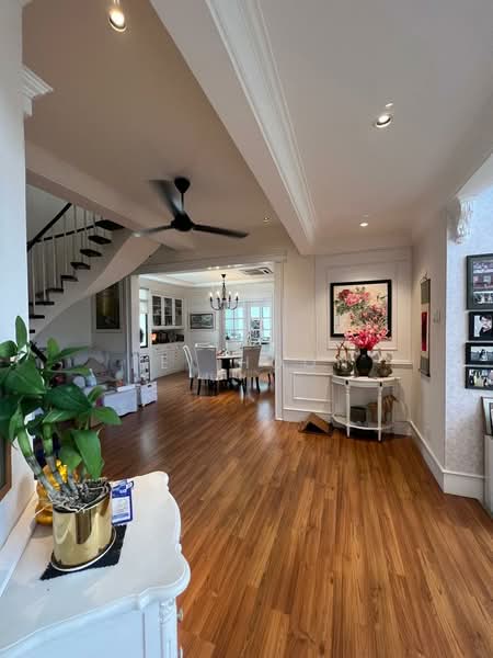 Pangsapuri untuk Dijual di Maica Court - Pei Hoon - Living Room - PropertyGuru.com.my