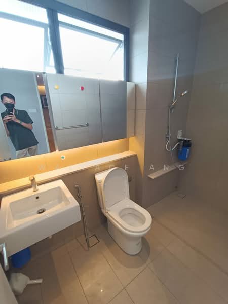 Condominium for Rent at The WaterEdge (Pinggiran Air) - Wallace Ang - Bathroom - PropertyGuru.com.my