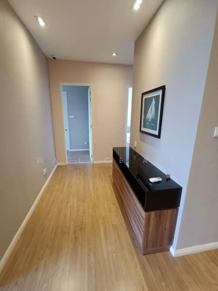 Condominium for Rent at The WaterEdge (Pinggiran Air) - Wallace Ang - Corridor - PropertyGuru.com.my
