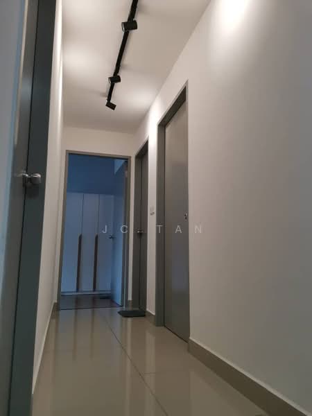 Servis Apartment untuk Disewa di M Vertica - JC Tan - Corridor - PropertyGuru.com.my