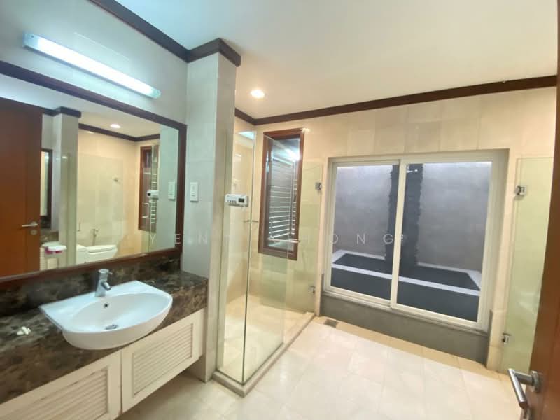 Bungalow for Sale in Bukit Persekutuan (Bangsar) - Yenn Chong - Bathroom - PropertyGuru.com.my