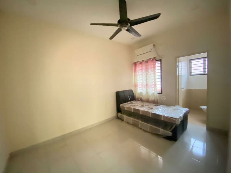 2-storey Terraced House for Sale in Johor Bahru (Johor) - Daniel Yong - Bedroom - PropertyGuru.com.my