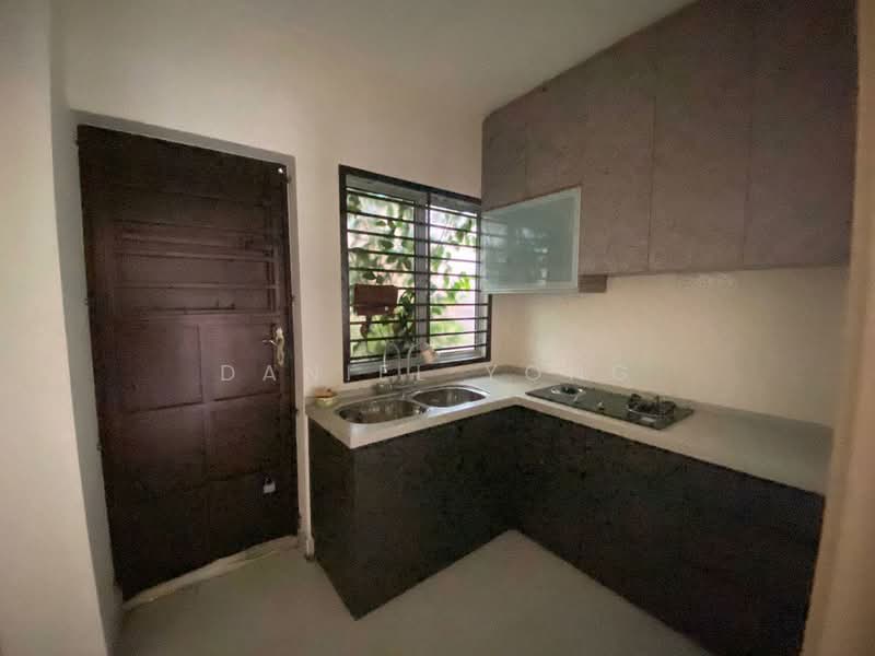 2-storey Terraced House for Sale in Johor Bahru (Johor) - Daniel Yong - Kitchen - PropertyGuru.com.my